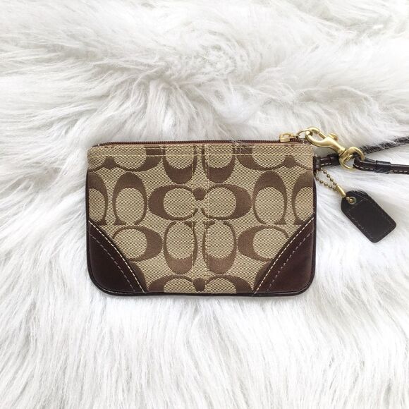 🔃Coach Signature Logo Brown Wristlet - Picture 2 of 5